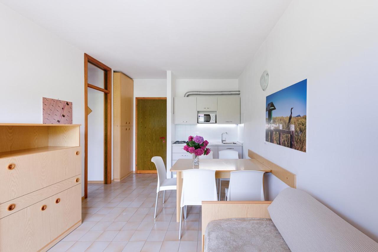 Condominio Lavinia Бибионе Экстерьер фото